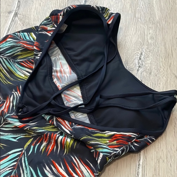 Tropical Swim Top - Picture 4 of 7